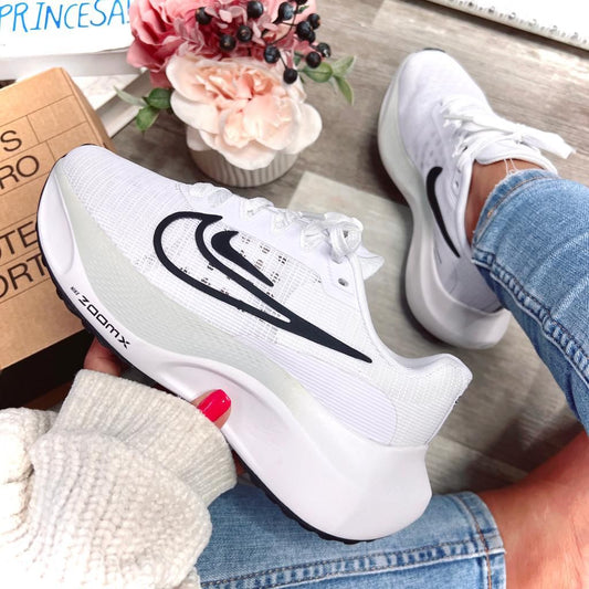 Nike Zoom FLY 5