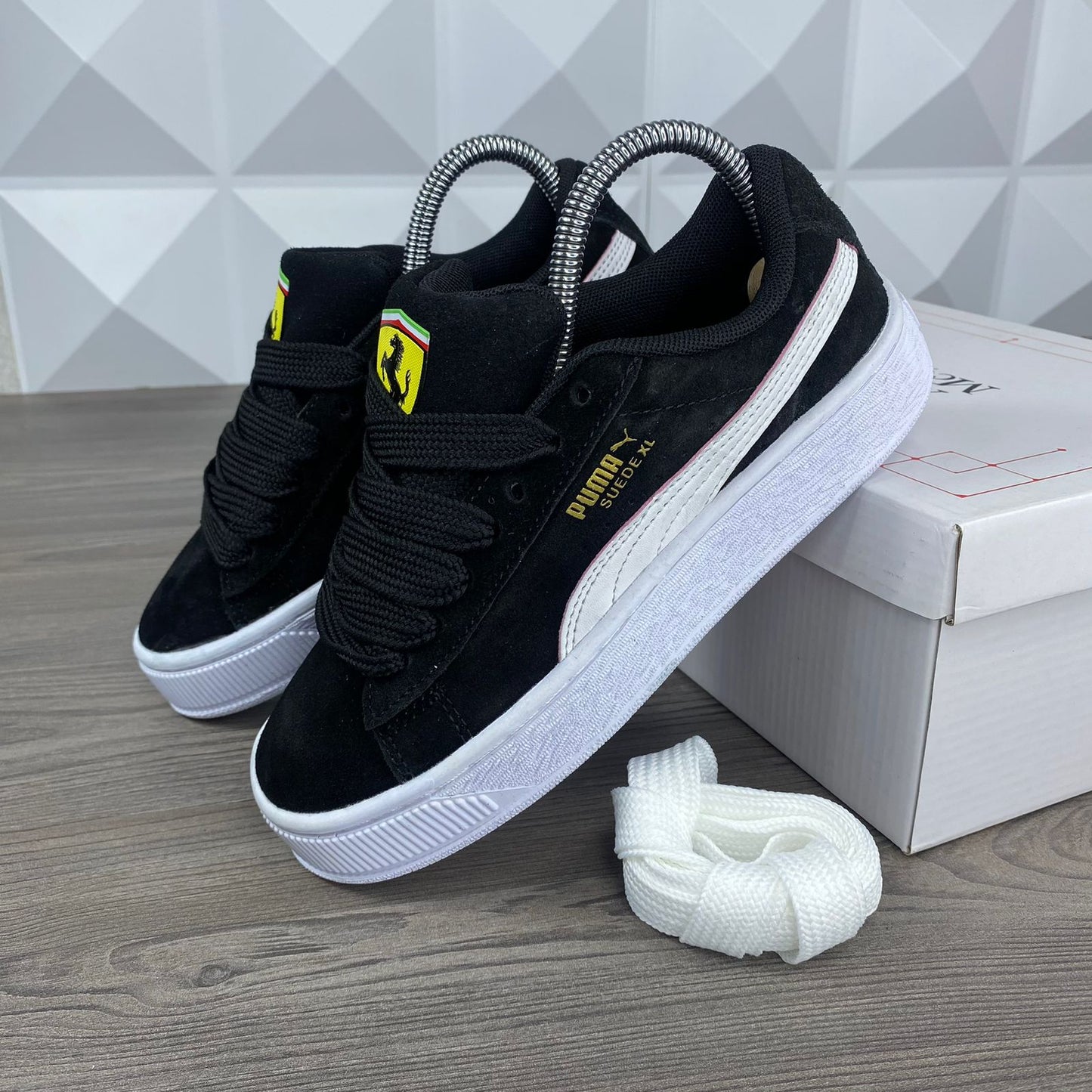 Puma Suede XL.